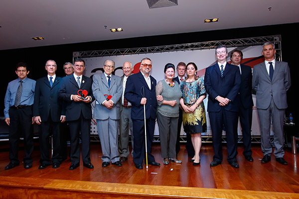 Sucesso de público e realização: Evento sobre Novo Marco Regulatório do Terceiro Setor e Entrega do Prêmio Pedro Kassab/2014, promovido pela APF, dia 11/09/14.
