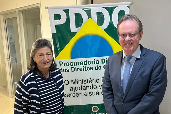 Presidente da APF visita MPDF